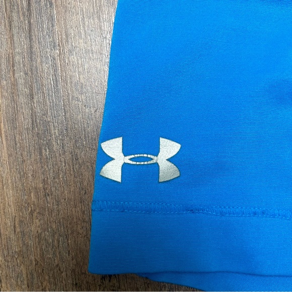 Under Armour Spandex Shorts - Picture 3 of 3